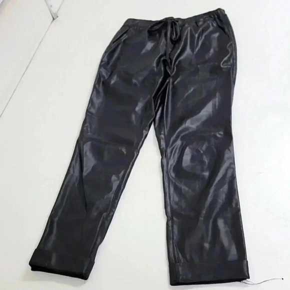 WILDFANG EMPOWER VEGAN LEATHER DRAWSTRING PANT - Picture 3 of 10
